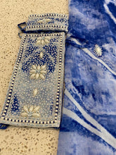 Load image into Gallery viewer, Blue sarong - swans
