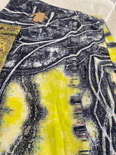 Load image into Gallery viewer, 2 in 1: black + yellow sarongs - penguin
