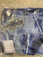 Load image into Gallery viewer, Light blue + dark blue sarong - fish
