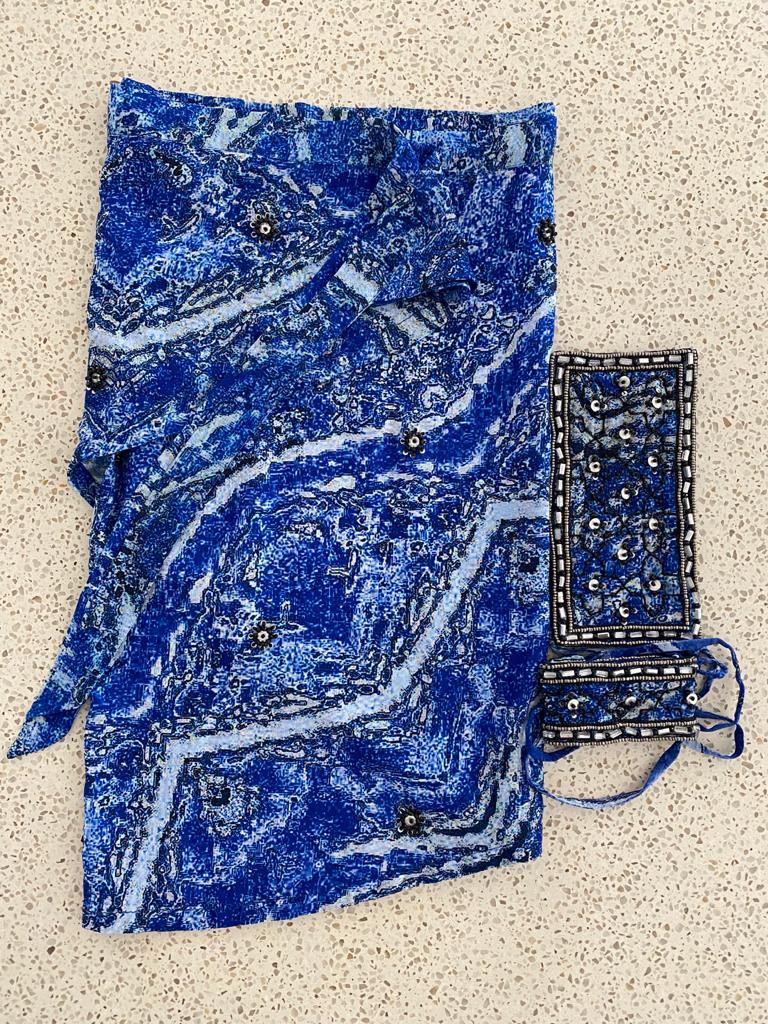 Blue sarong - flowers