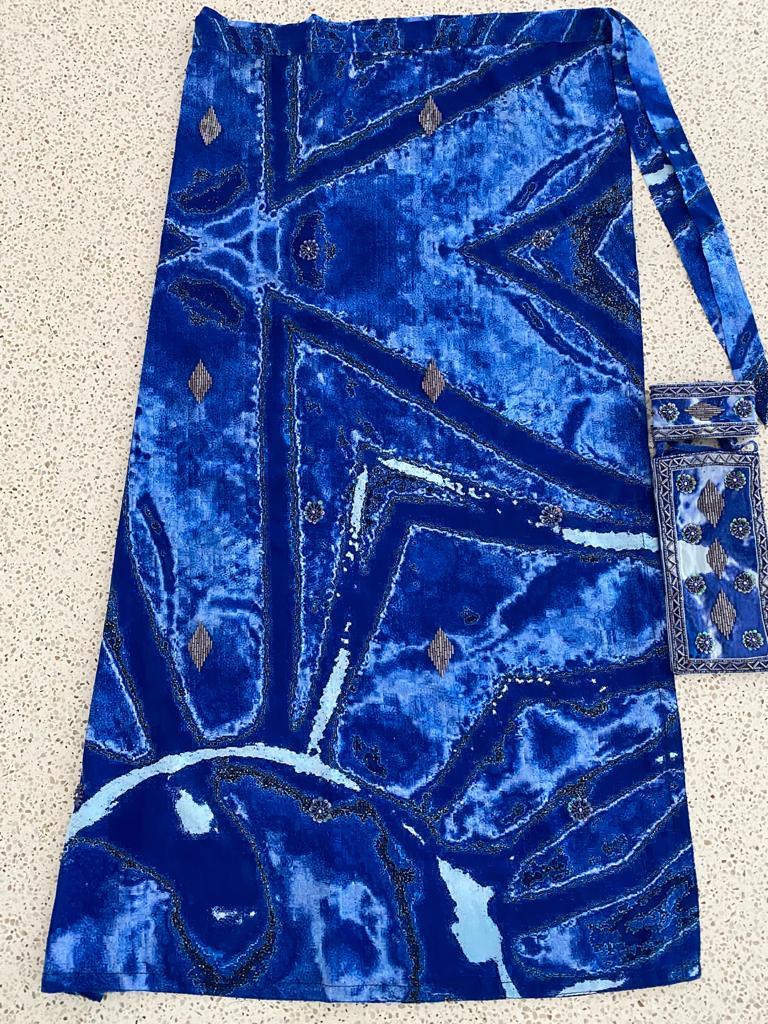 Deep blue sarong - small flowers