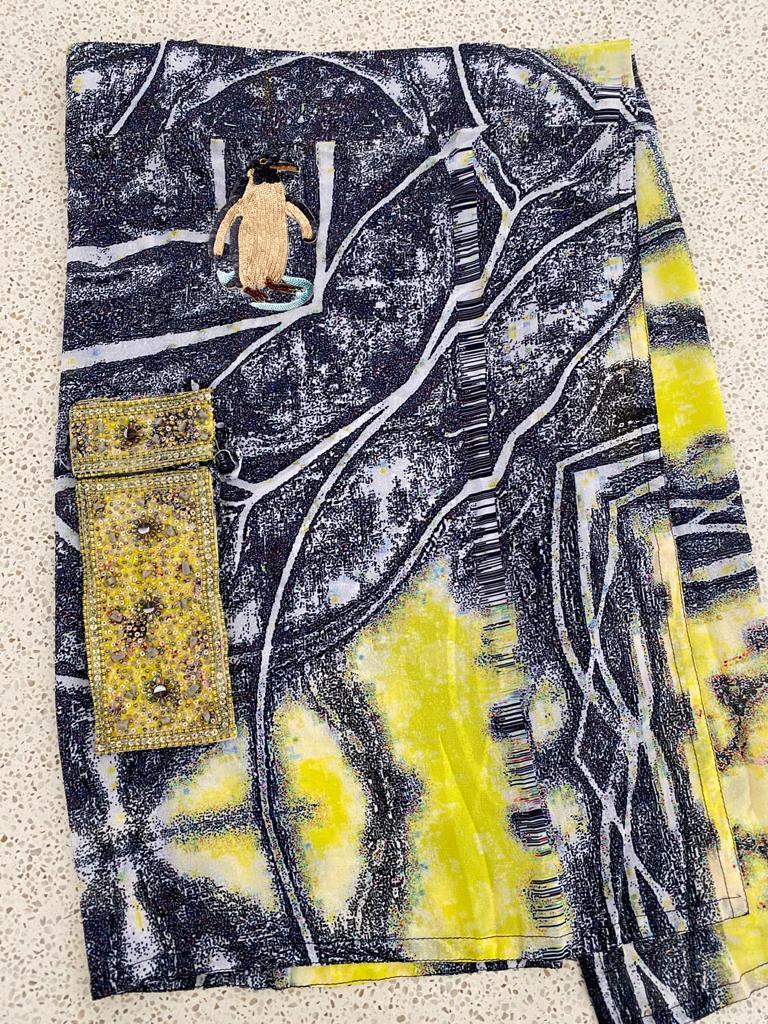 2 in 1: black + yellow sarongs - penguin