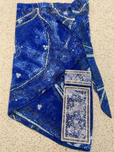 Load image into Gallery viewer, Deep blue + white sarong
