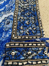 Load image into Gallery viewer, Blue sarong - flowers
