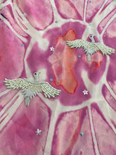 Load image into Gallery viewer, Light pink + deep purple sarong - flying doves
