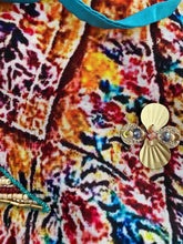 Load image into Gallery viewer, Multi-coloured sarong - hummingbird
